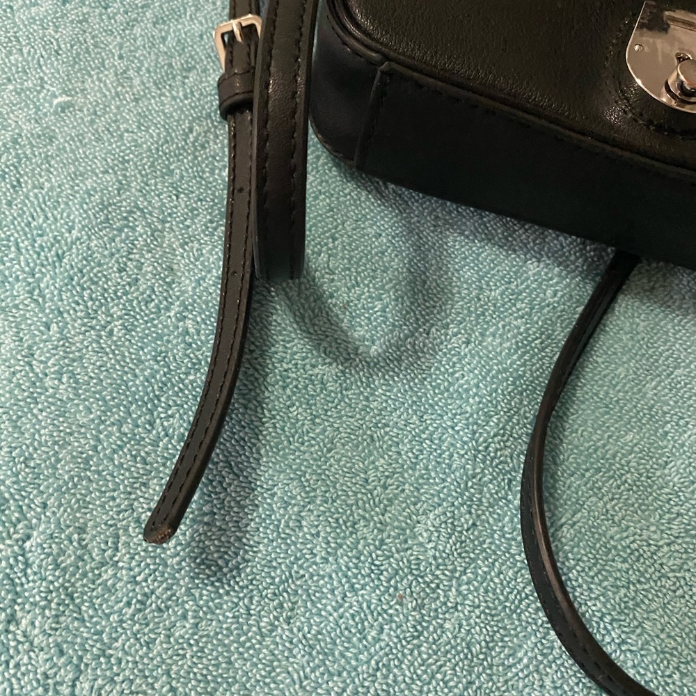 Calvin Klein mini bag EUC - Picture 4 of 6